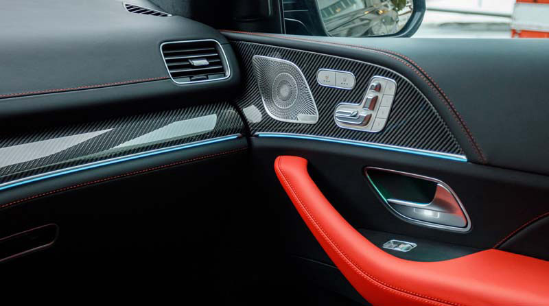 Car interior with LEDs